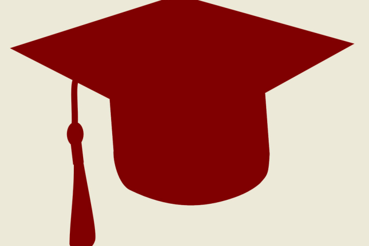 77 éves diák kapott jeles bizonyítványt Debrecenben 