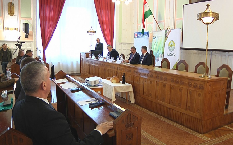 SAJTÓTÁJÉKOZTATÓT TARTOTT A NAK