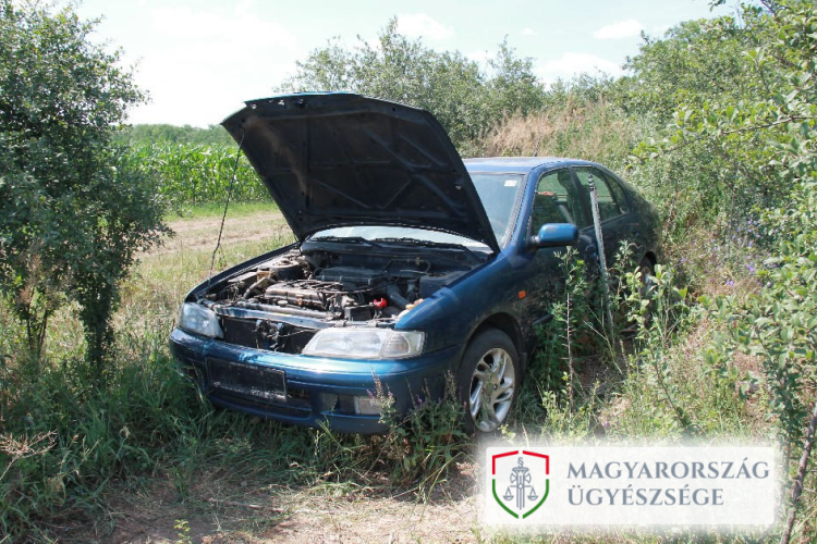 Autóval szökött meg a bűnügyi felügyeletből a tiszajenői férfi
