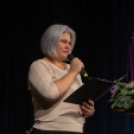 Az első adventi gyertya meggyújtása