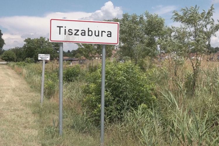 NAGY BAJT OKOZOTT A GONDATLANUL HASZNÁLT HŐSUGÁRZÓ