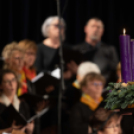 Az első adventi gyertya meggyújtása