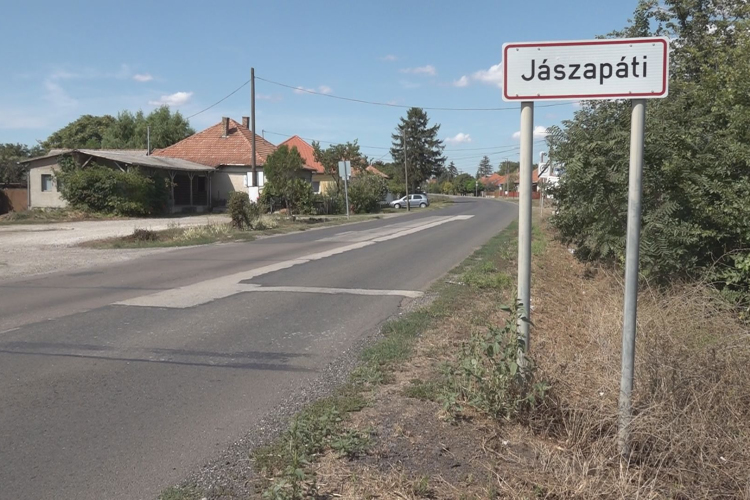 ELJÁRÁS SÉRTŐ POSZTOK MIATT