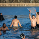 Rekordszámú fürdőző vett részt az idei Tisza-tavi Jeges Fürdésen!