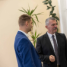 Mandátum átadás