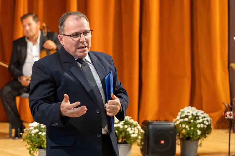 Emlékezés az elhunyt roma testvérekre