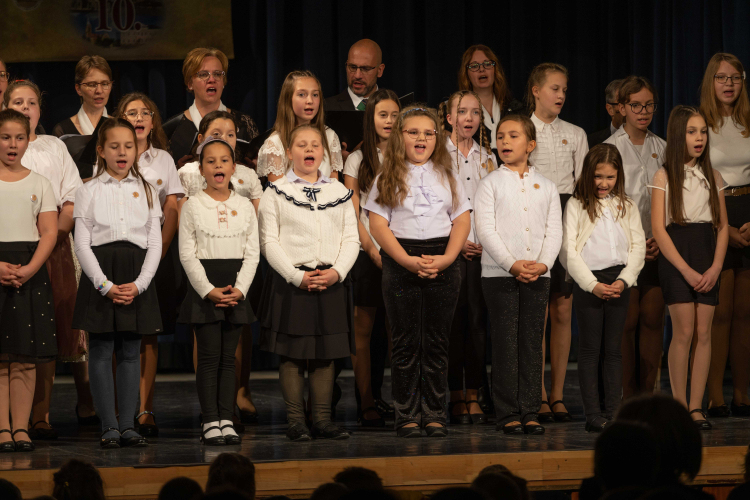 Iskolakápolna szentelés