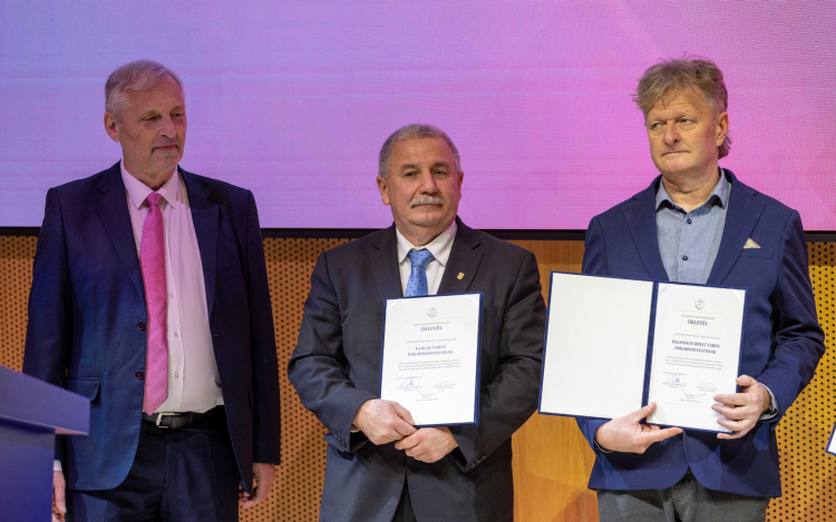 Karcag elnyerte a „KKVBarát Önkormányzat” címet