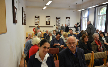 ÖREGDIÁK TALÁLKOZÓ ÉS DOMBORMŰ AVATÁS KATONA MIHÁLY TANÁR ÚR EMLÉKÉRE