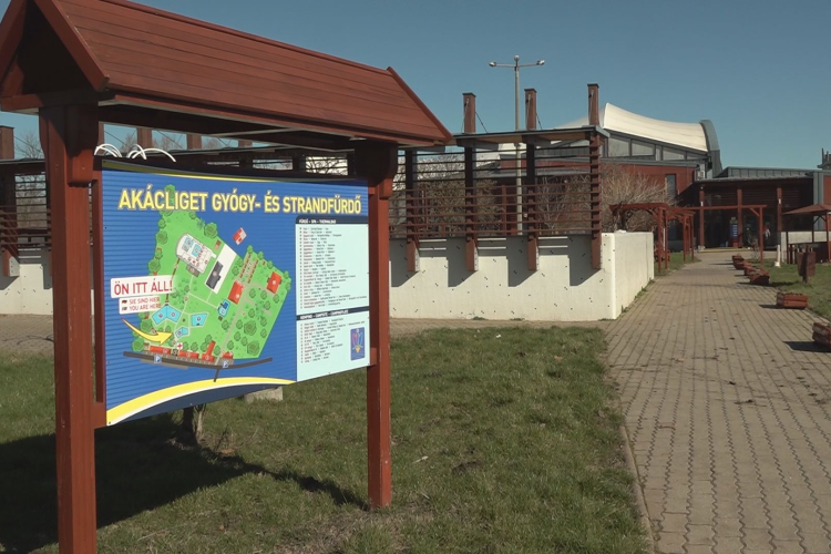 FEJLESZTÉSEK AZ AKÁCLIGET GYÓGY-ÉS STRANDFÜRDŐBEN
