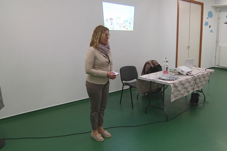 TÁJÉKOZTATÓ FÓRUMOT TARTOTTAK A SZÜLŐKNEK