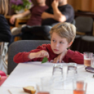Mesekocsma a könyvtárban