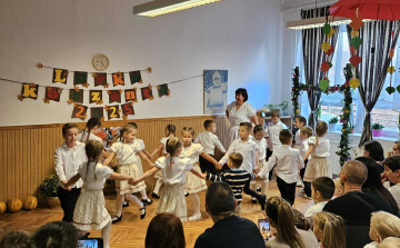 LURKÓ KÖSZÖNTŐ A CSOKONAI OVISOKKAL