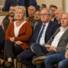 Ferencz Orsolya űrkutató, űrkutatásért felelős miniszteri biztos lakossági fóruma