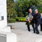 Koszorúzás a Hősök Napja alkalmából
