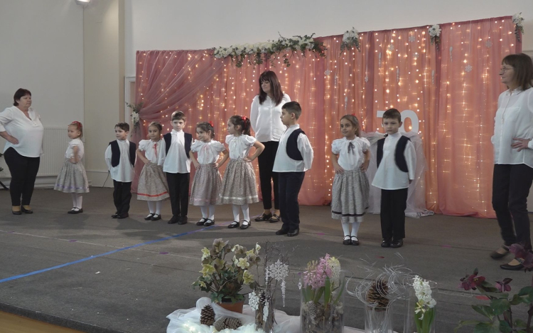 JUBILEUMI GÁLAMŰSORRAL ÜNNEPELTEK