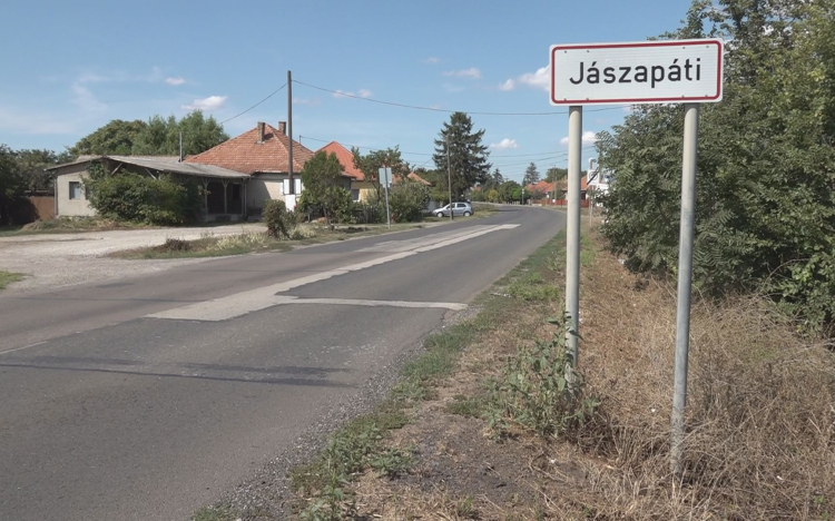 ELJÁRÁS SÉRTŐ POSZTOK MIATT