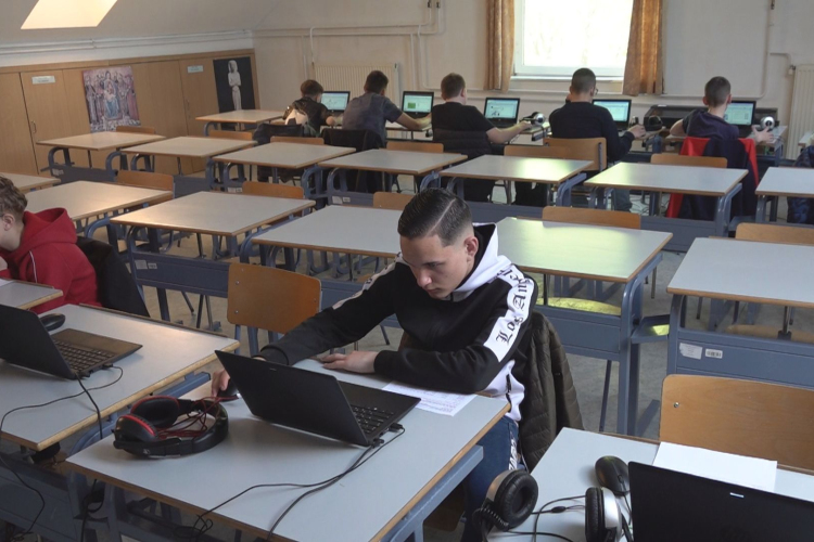 KOMPETENCIAMÉRÉS A „KOVÁTS-BAN”