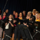 Az első adventi gyertya meggyújtása