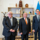 A Magyar Nemzeti Bank kortárs műgyűjteményéből érkeztek képek Karcagra