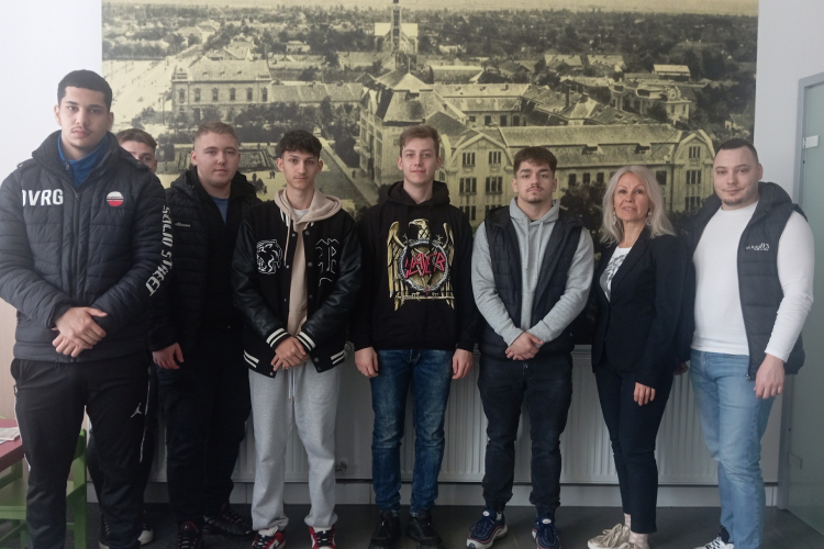 Közszolgálati technikus tanulók látogatása a Karcagi Járási Kormányhivatalban