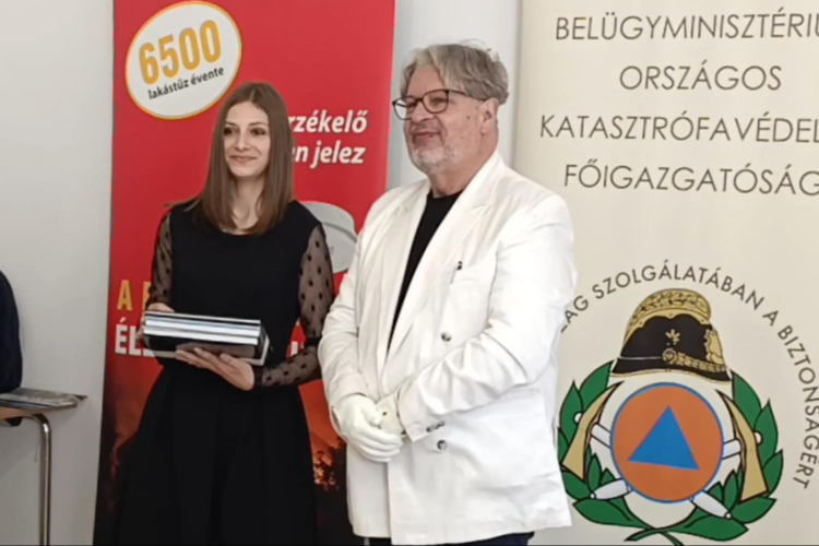 UJVÁROSI REGINA ÚJABB SIKERES PÁLYÁZATA