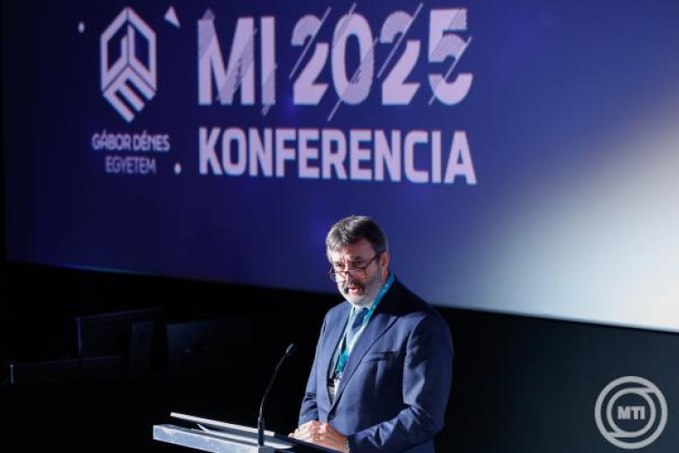 Palkovics László: hamarosan elkészül Magyarország megújított MI-stratégiája