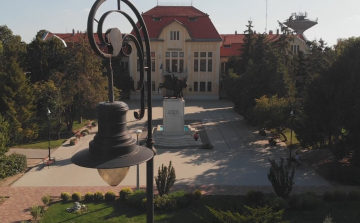 ÁLTALÁNOS KÖZMEGHALLGATÁS