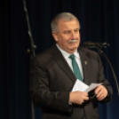 Az első adventi gyertya meggyújtása