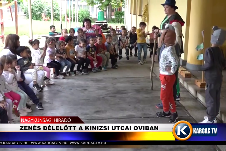 ZENÉS DÉLELŐTT A KINIZSI UTCAI OVIBAN