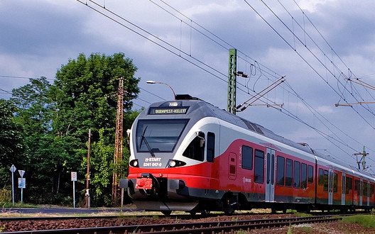 Pénteki menetrend szerint közlekednek a vonatok szombaton