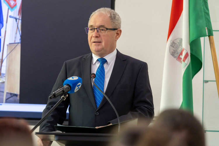 „Két nemzet, egy eszme” – Konferencia Karcagon.