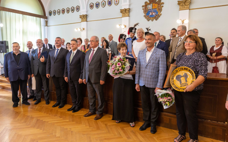 JÁSZ-NAGYKUN-SZOLNOK VÁRMEGYEI ÖNKORMÁNYZAT ÜNNEPI MEGEMLÉKEZÉSE