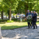 Koszorúzás a Hősök Napja alkalmából
