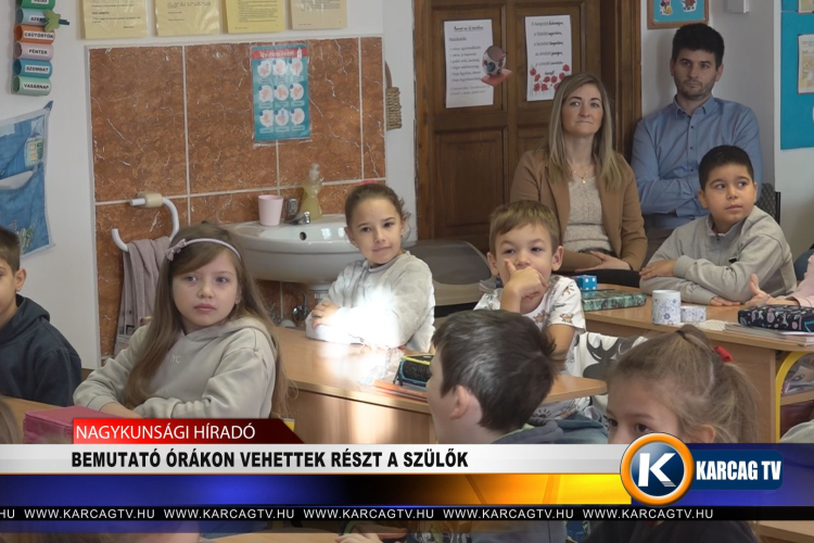 BEMUTATÓ ÓRÁKON VEHETTEK RÉSZT A SZÜLŐK