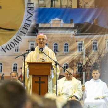 Iskolakápolna szentelés